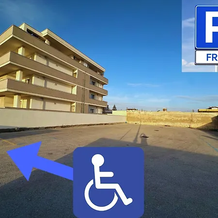 House On The Near Seafood And Wine Restaurant Apartman *
